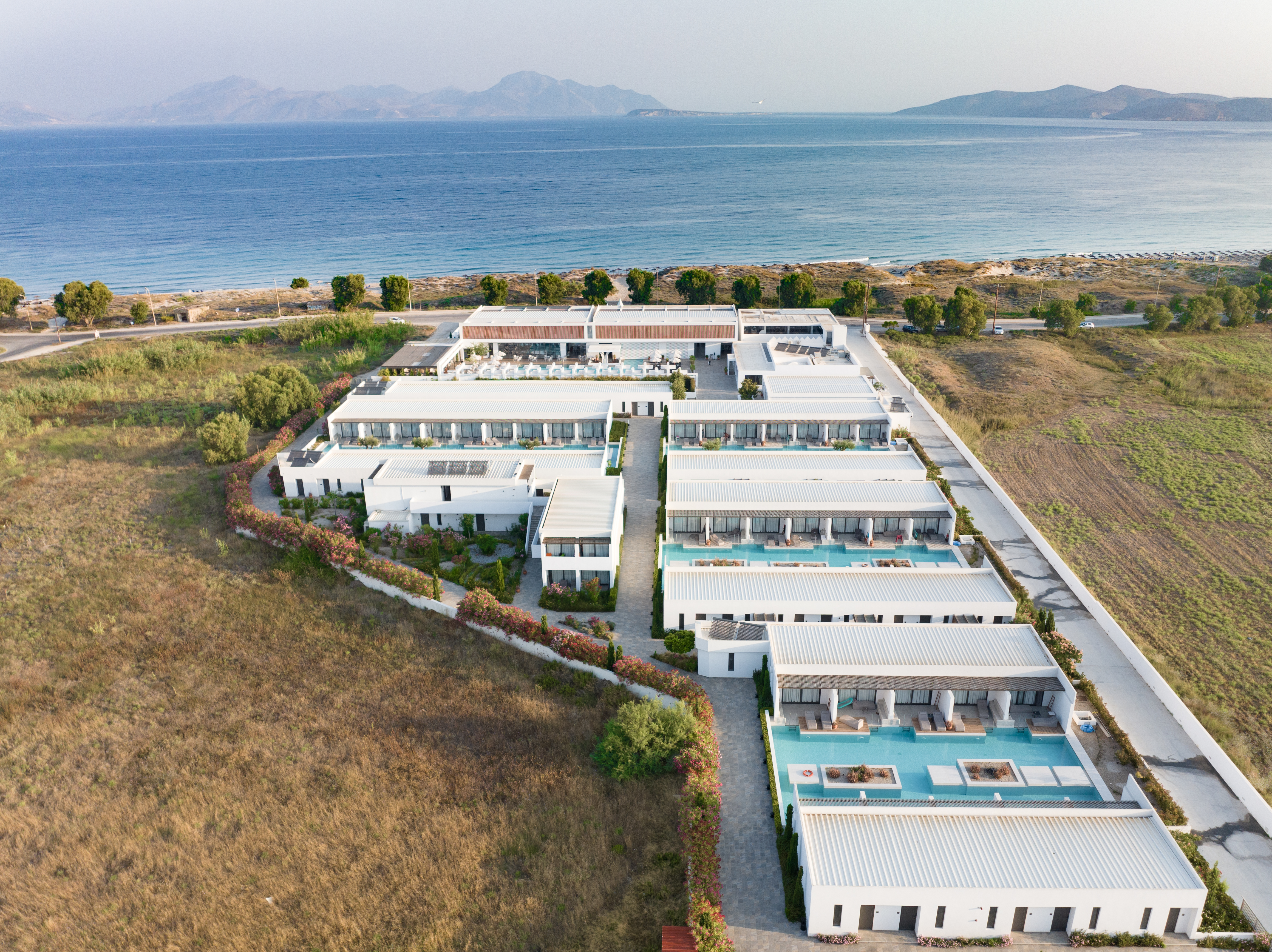 Sentido Pearl Beach Kos · Gesamtansicht des Resorts am Strand