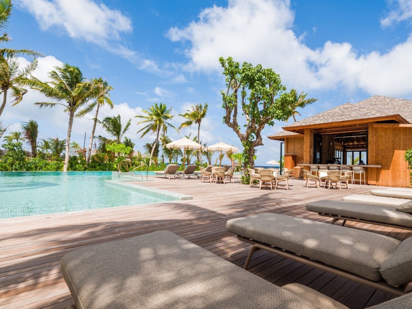 ananea Madivaru Maldives · Paradise Beach Club