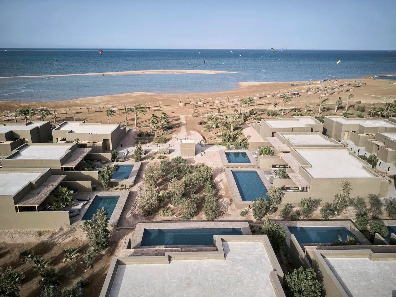Casa Cook El Gouna · Hotel, Pools und Strand aus der Luft