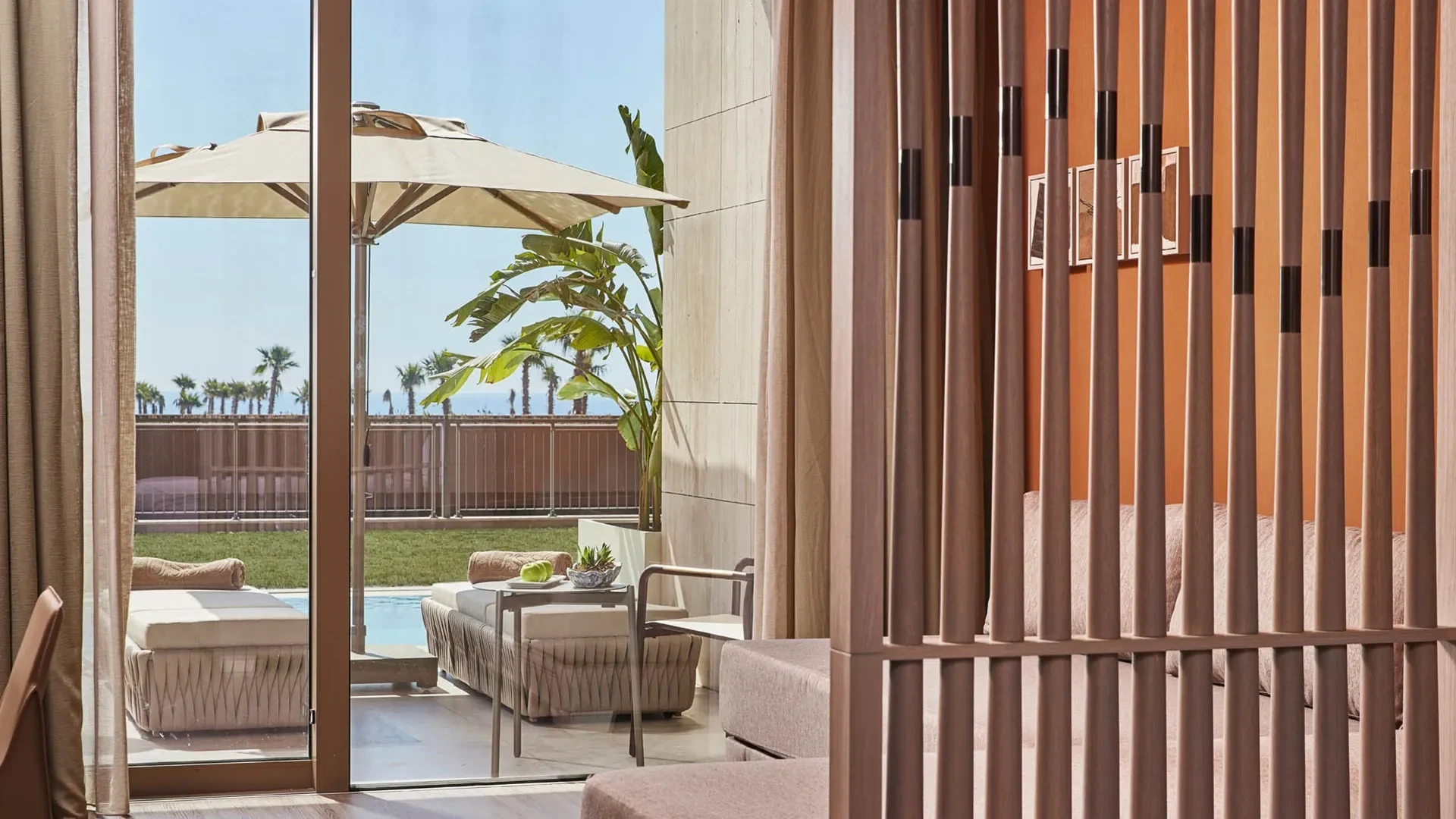 LUSSO Sorgun · Infinity Swim-Up Room