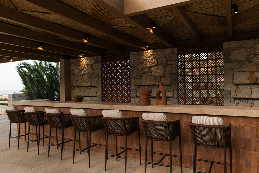 Momi Slow Living Hotel · Poolbars