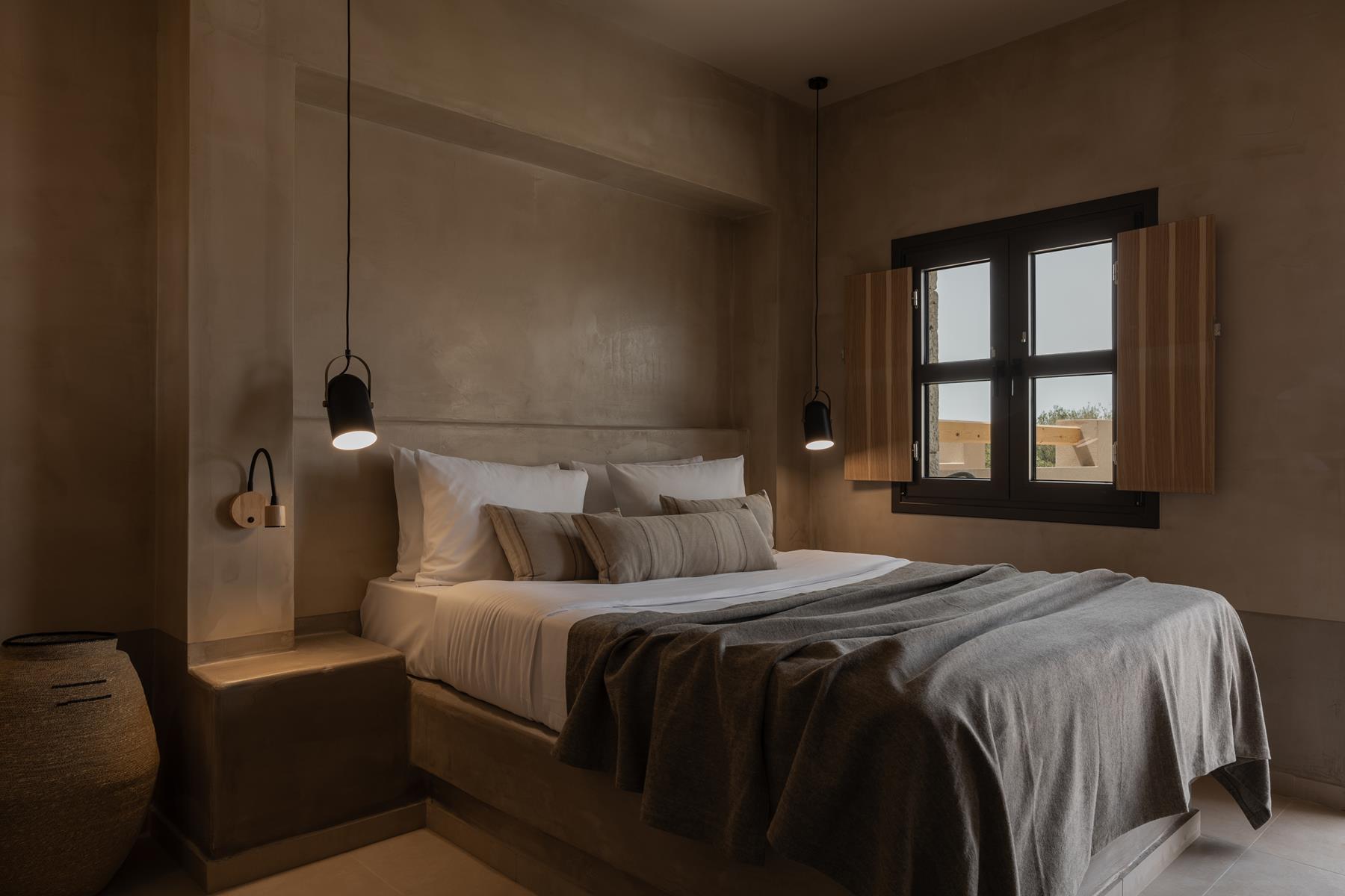 Momi Slow Living Hotel · KAMARES Double / Triple Land View Room