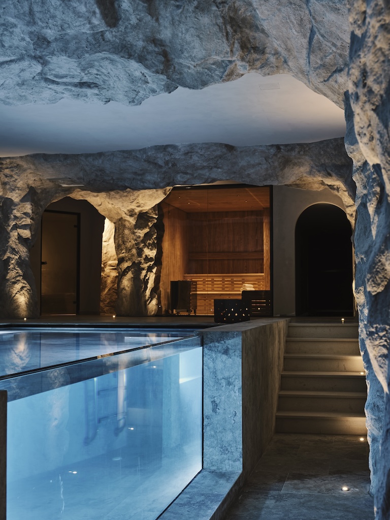 Stella Blue Seaside Resort · Cueva Spa