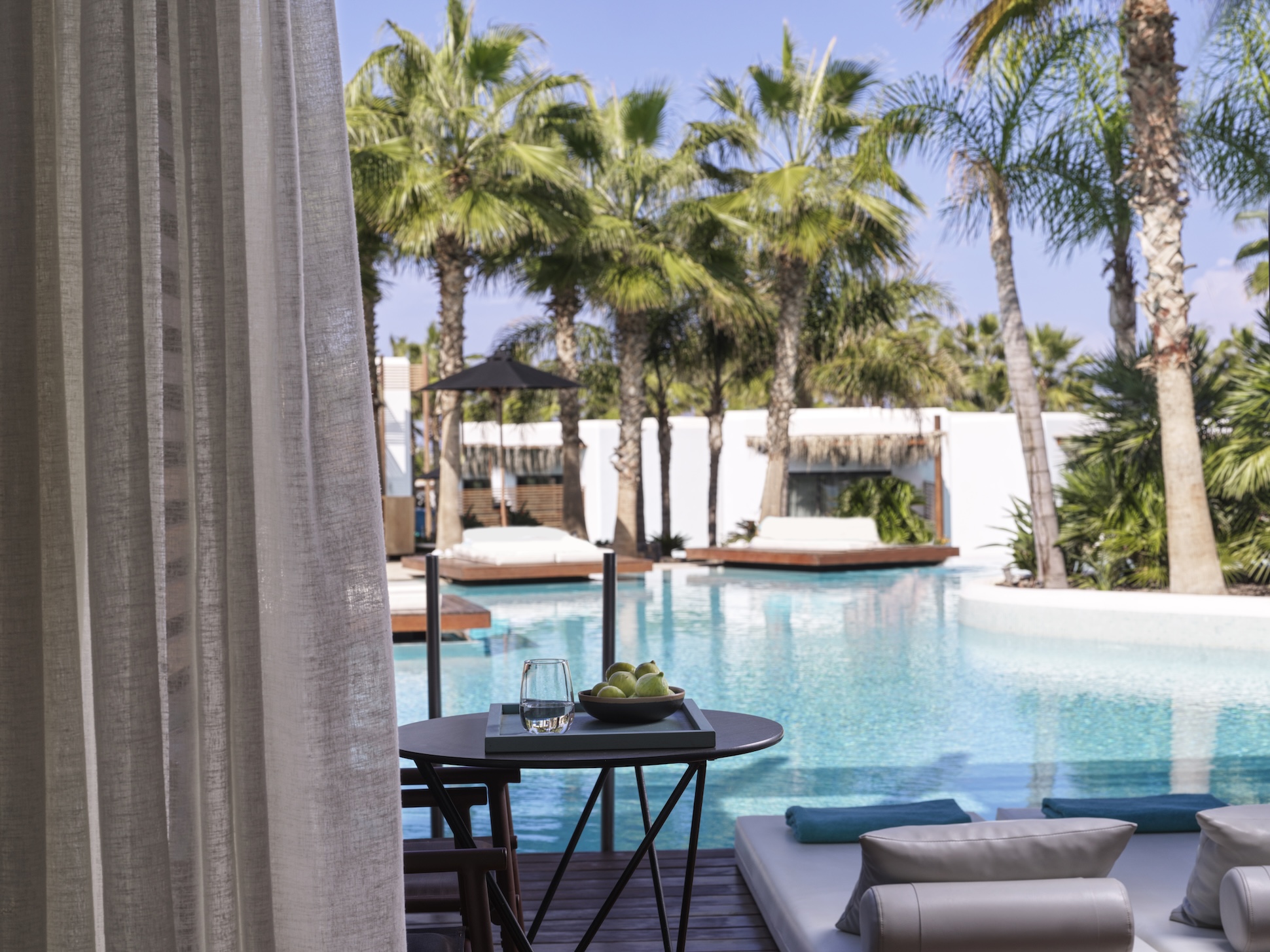Stella Island Luxury Resort & Spa · Luxury Swim up