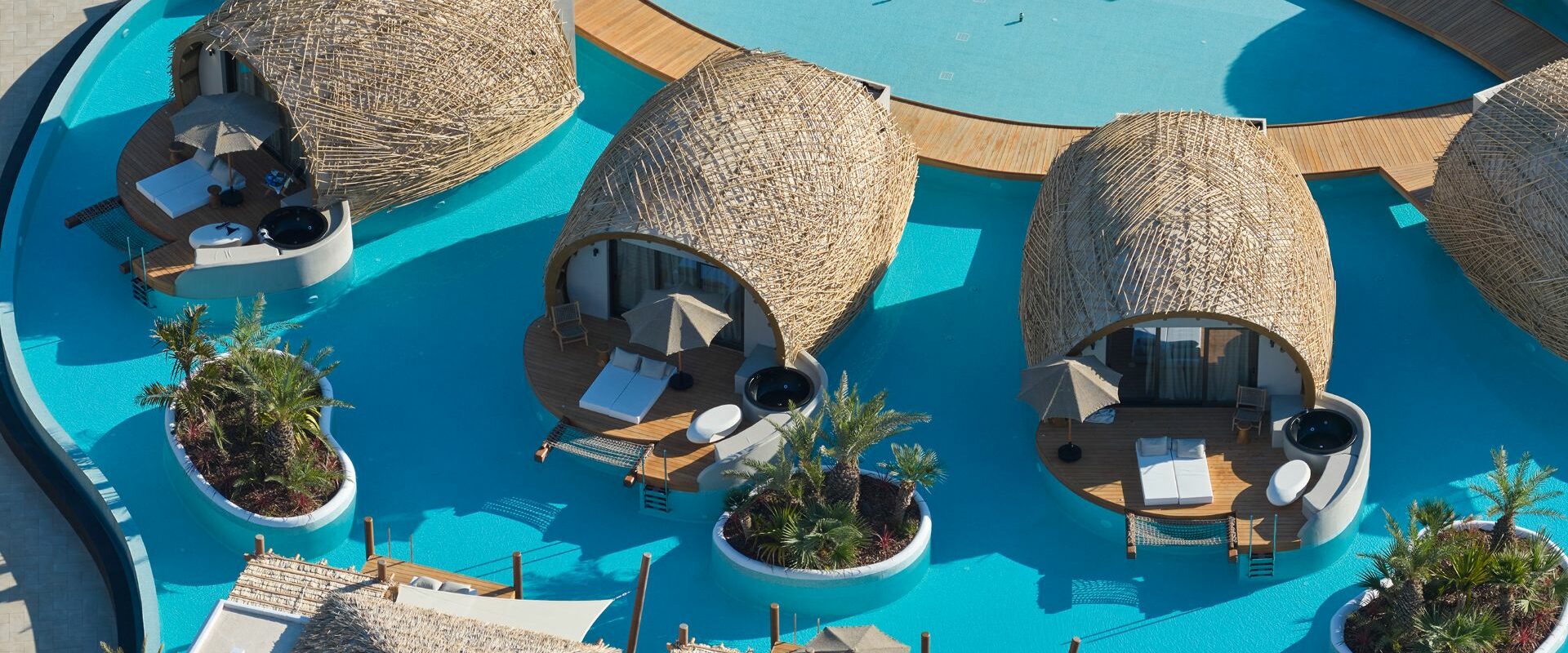 Stella Island Luxury Resort & Spa · Overwater-Bereich aus der Luft