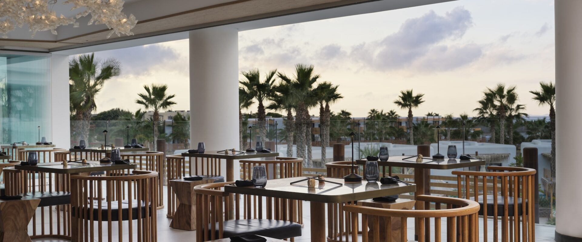 Stella Island Luxury Resort & Spa · Umami Restaurant