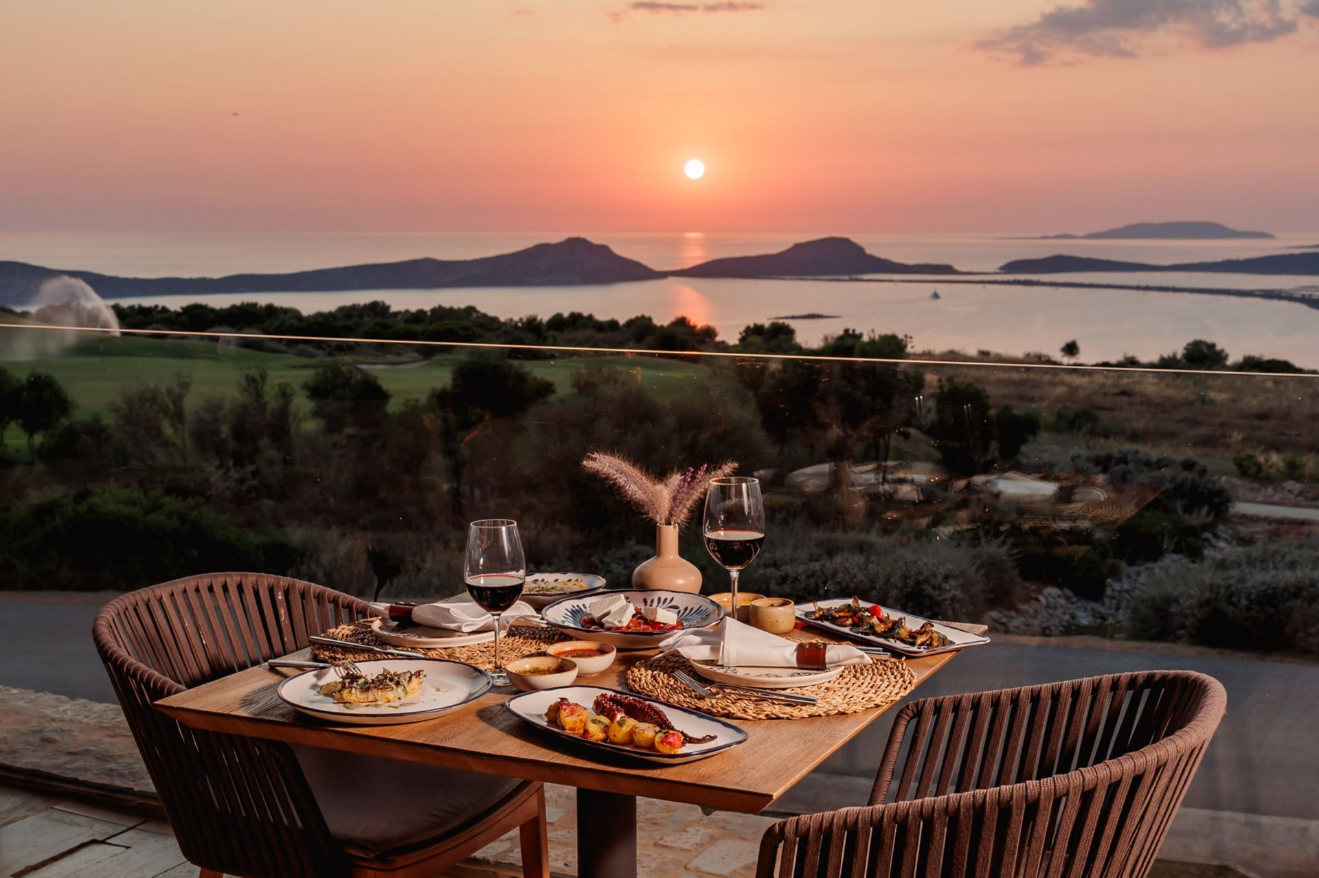 W Costa Navarino · Piqantro, Navarino Hills Clubhouse