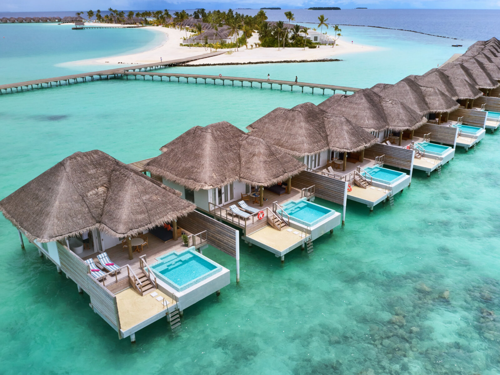 050 - Sun Aqua Iru Veli.jpg