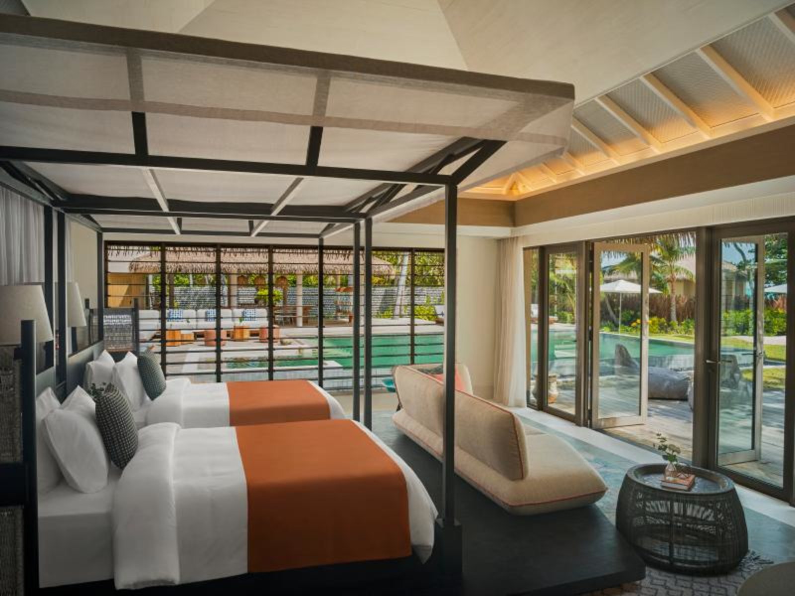 036 - InterContinental Maldives Maamunagau Resort .jpg