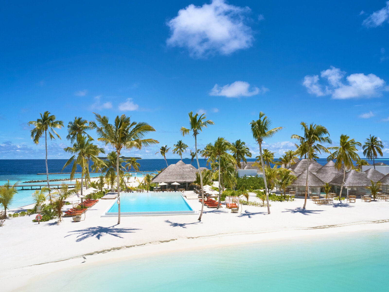 002 - Sun Aqua Iru Veli.jpg