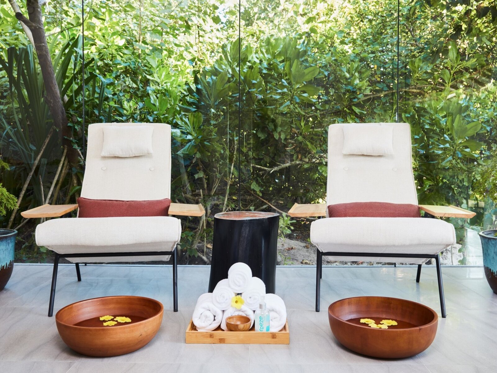 016 - Amari Havodda Maldives.jpg