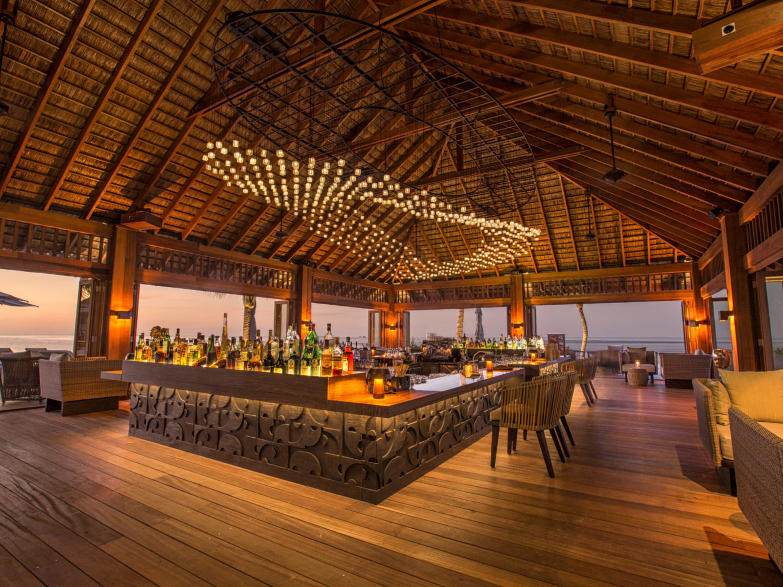 9150231 - Hurawalhi Island Resort Maldives.jpg