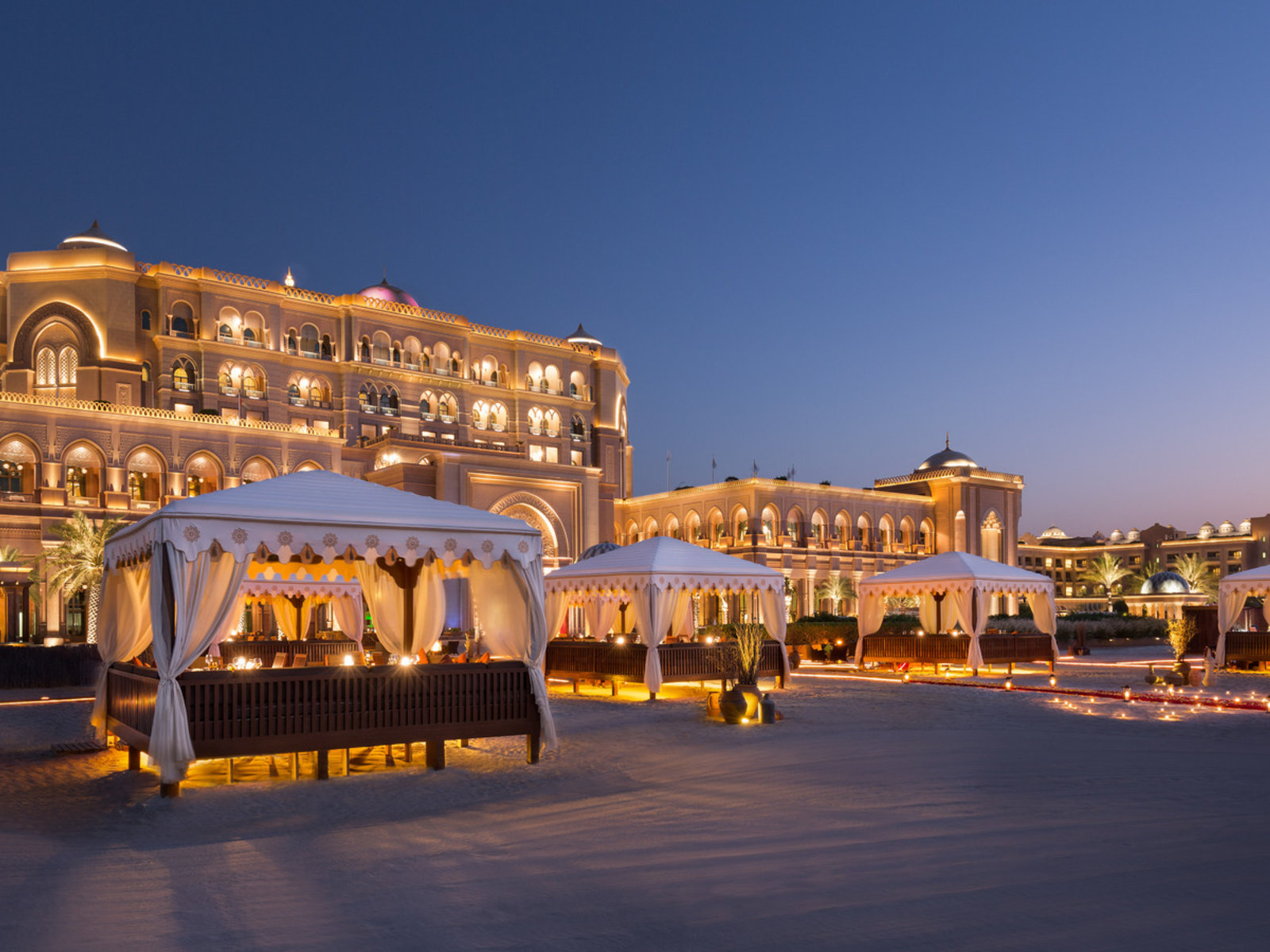 027 - Emirates Palace.jpg
