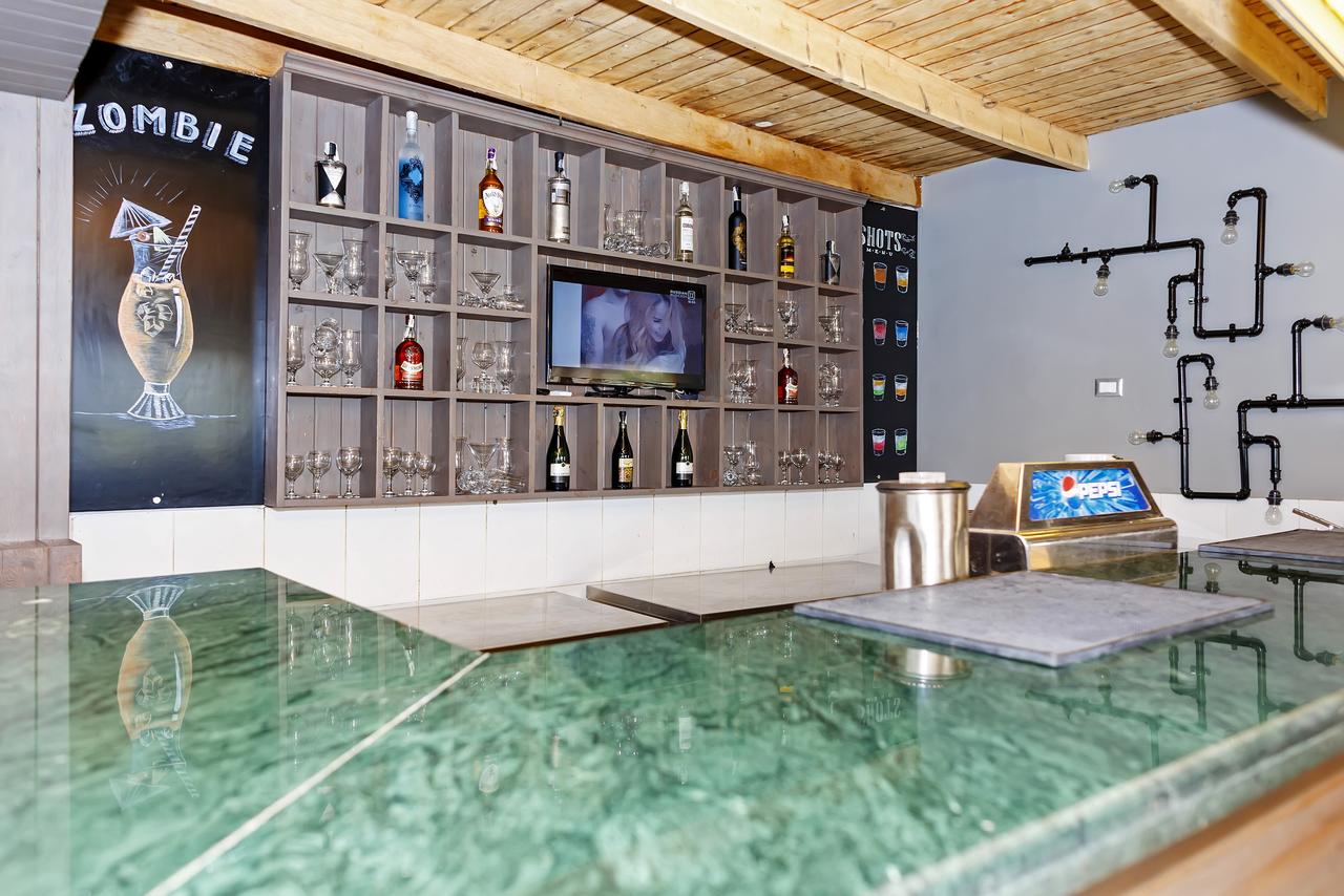 Meraki Resort 33.jpg