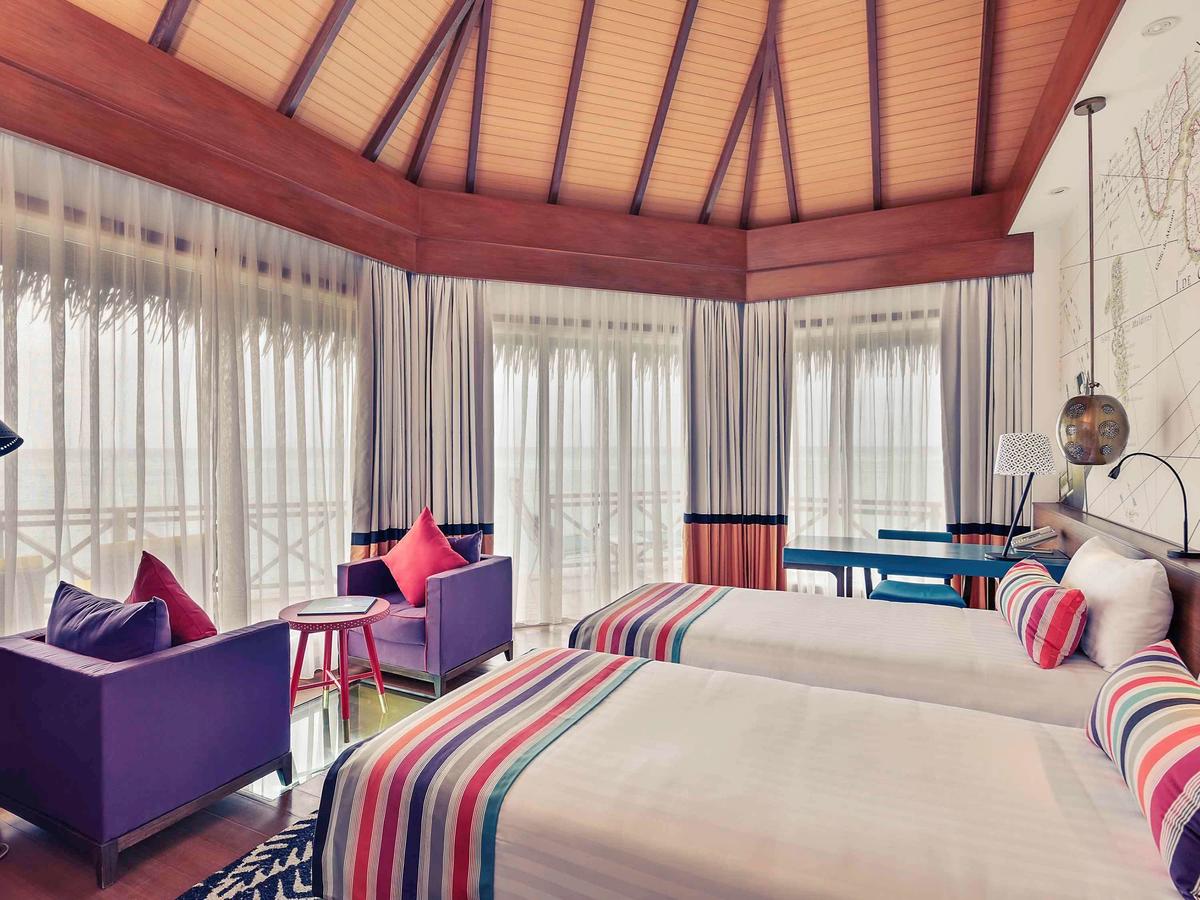 Mercure Maldives Kooddoo Resort 9.jpg (1)