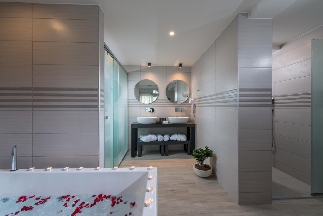 CHC Imperial Palace3.jpg (1)