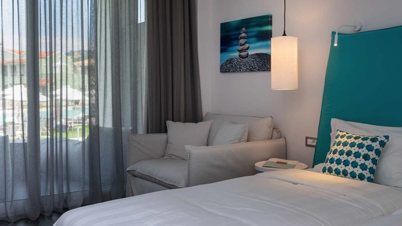 Acharavi Vissalo by Acharavi Beach21.jpg