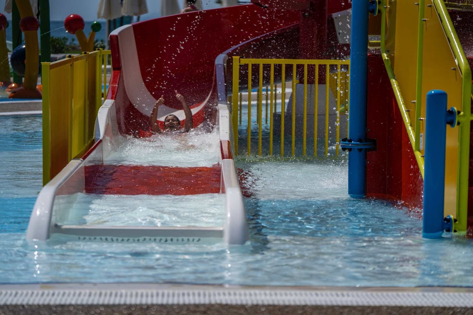 225392568 - Wave Resort.jpg