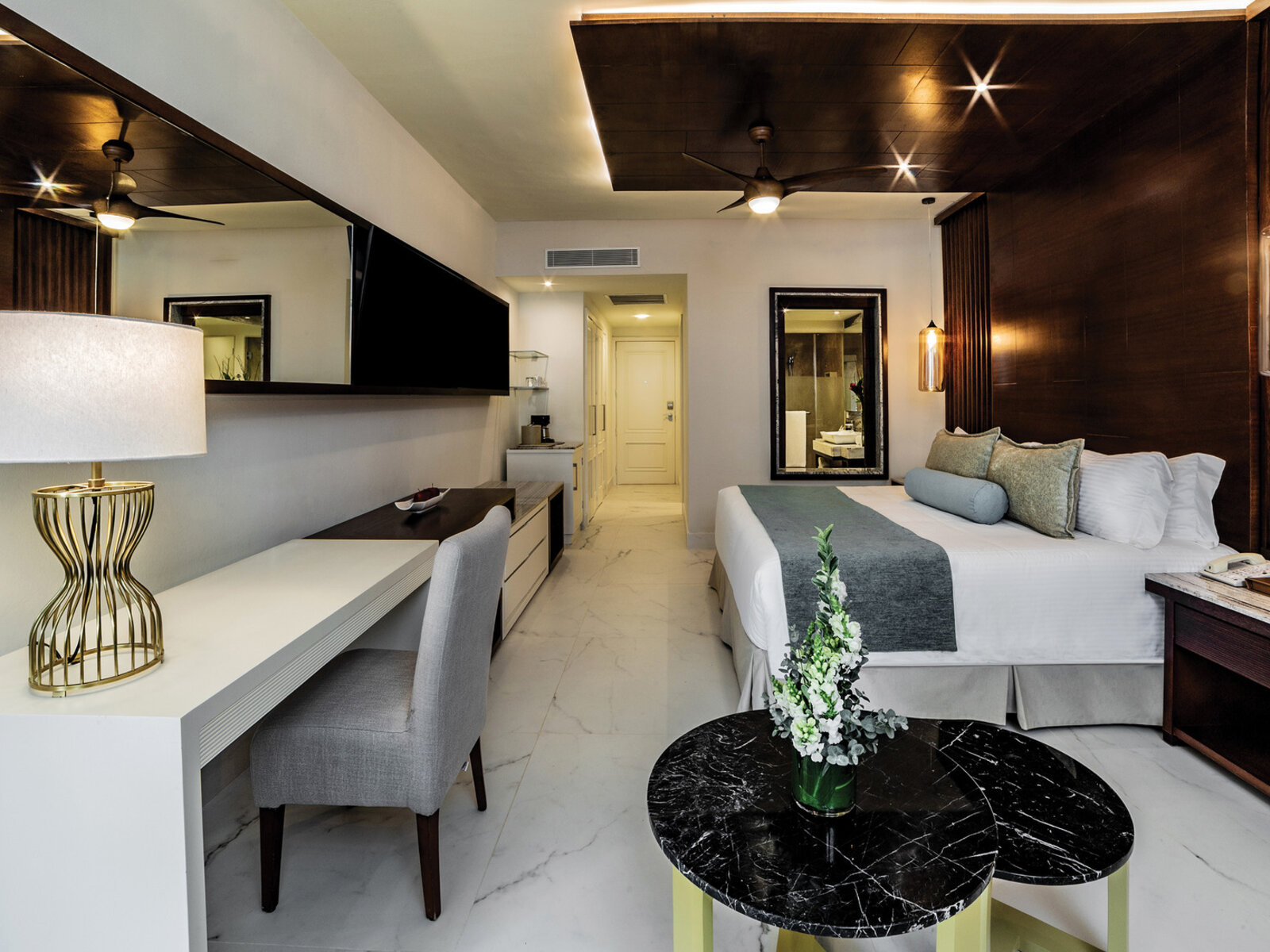 015 - Secrets Royal Beach Punta Cana.jpg