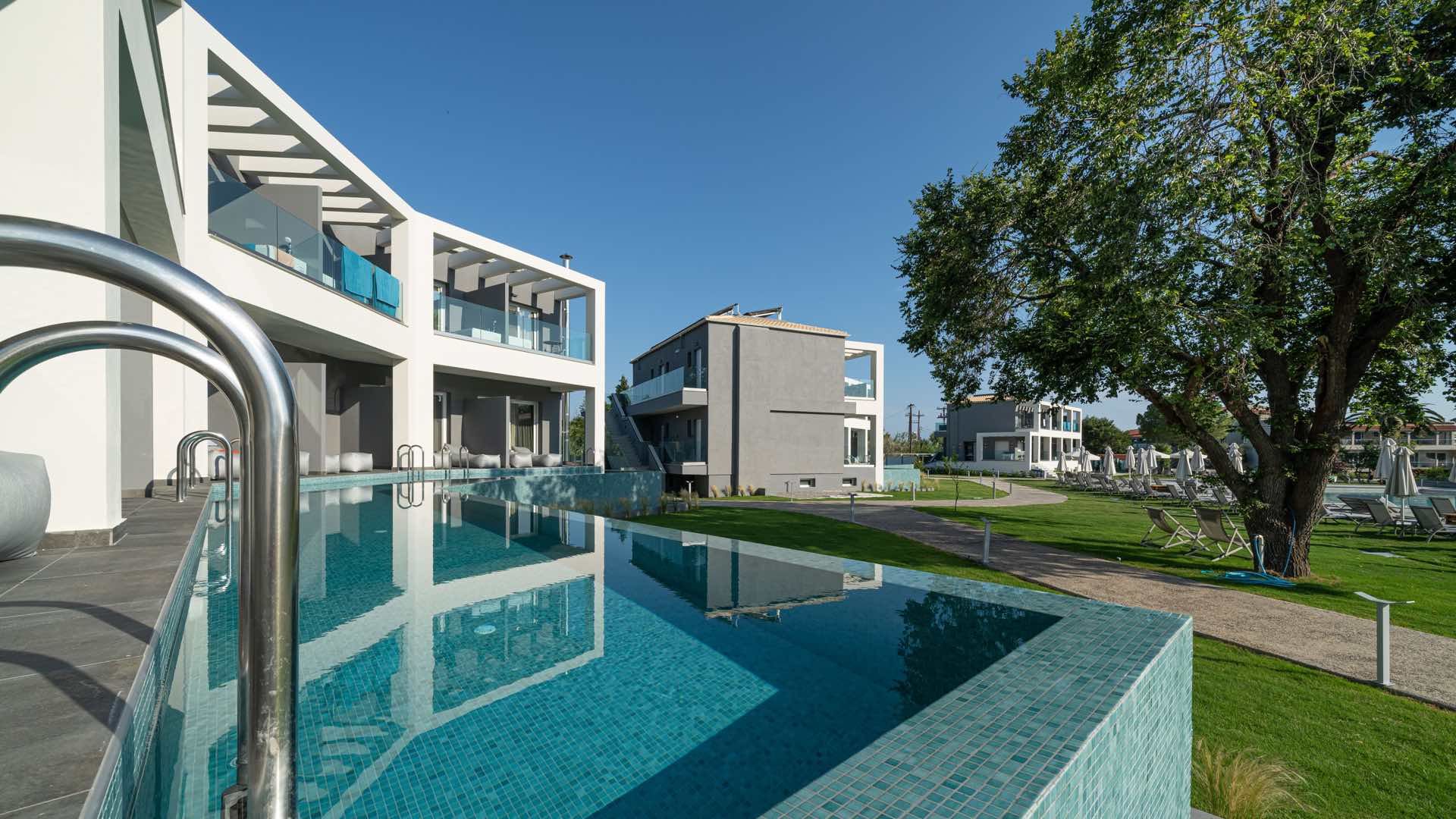 039 - Acharavi Vissalo by Acharavi Beach.jpg