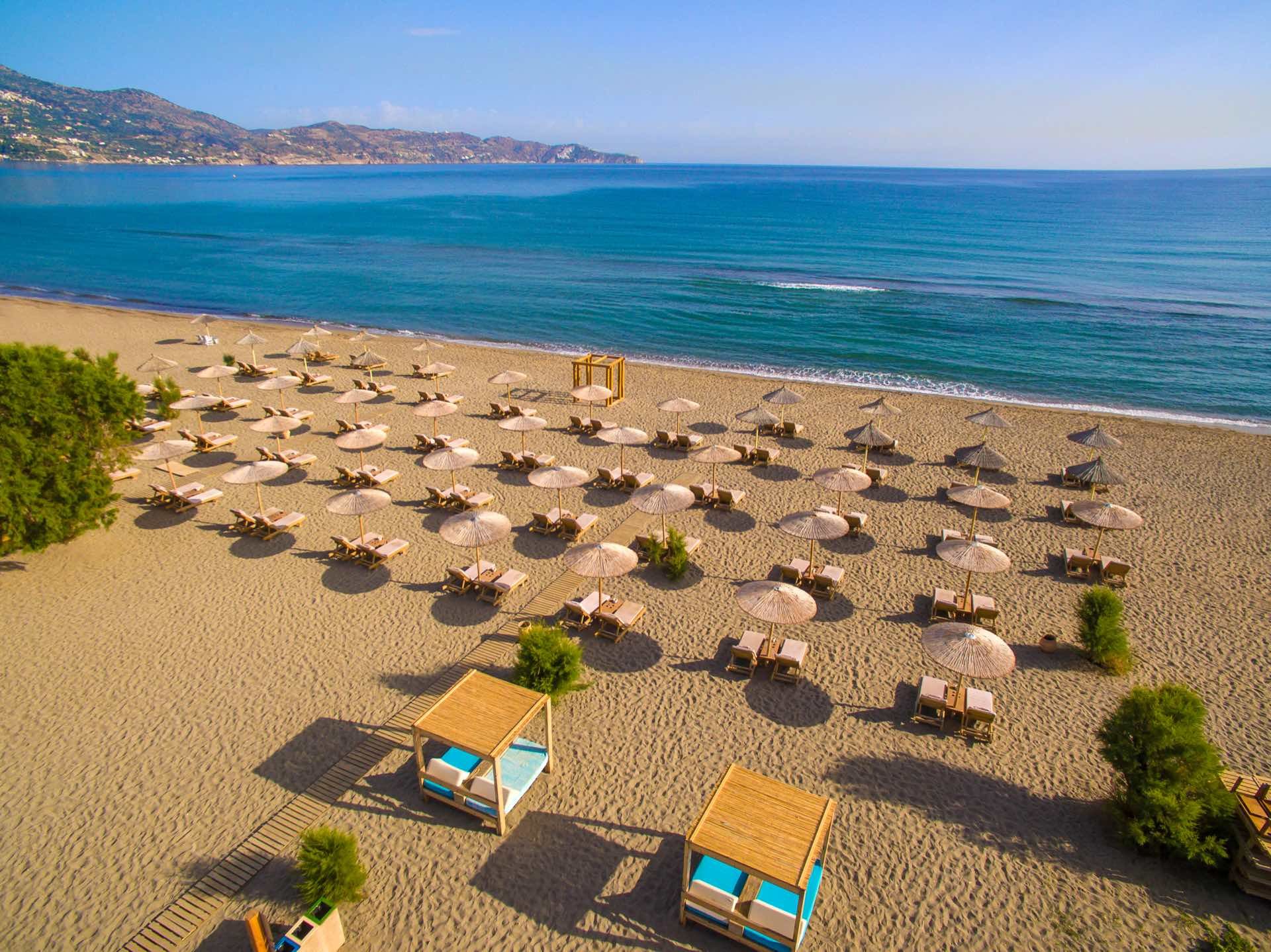 018 - Enorme Lifestyle Beach Resort.jpg