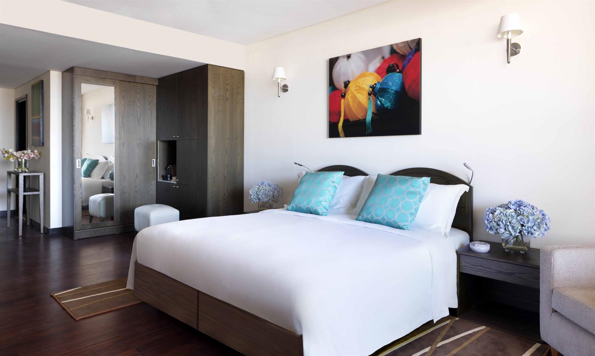 030 - Anantara Dubai The Palm Resort & Spa.jpg