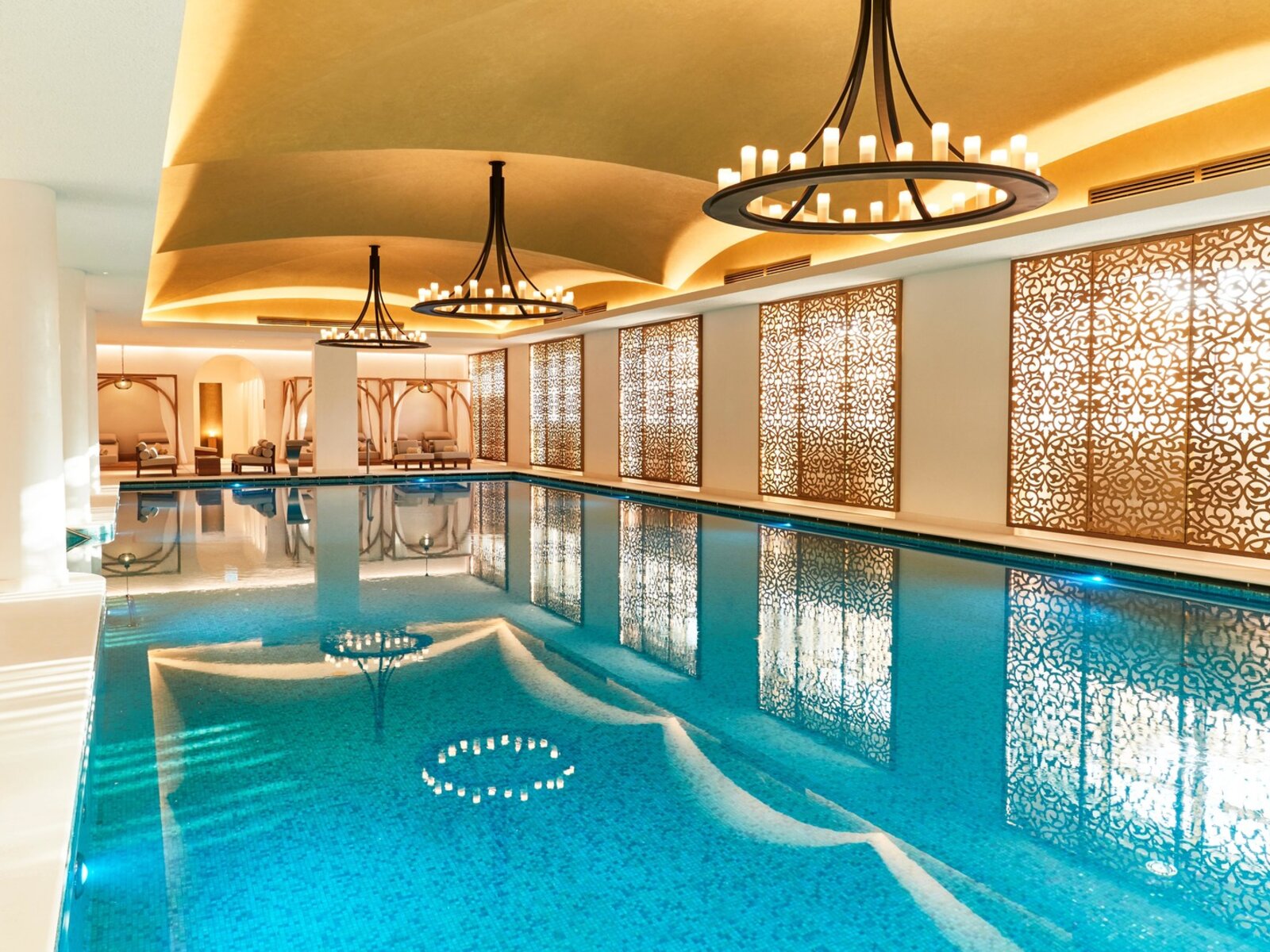 009 - Emerald Palace Kempinski Hotel .jpg