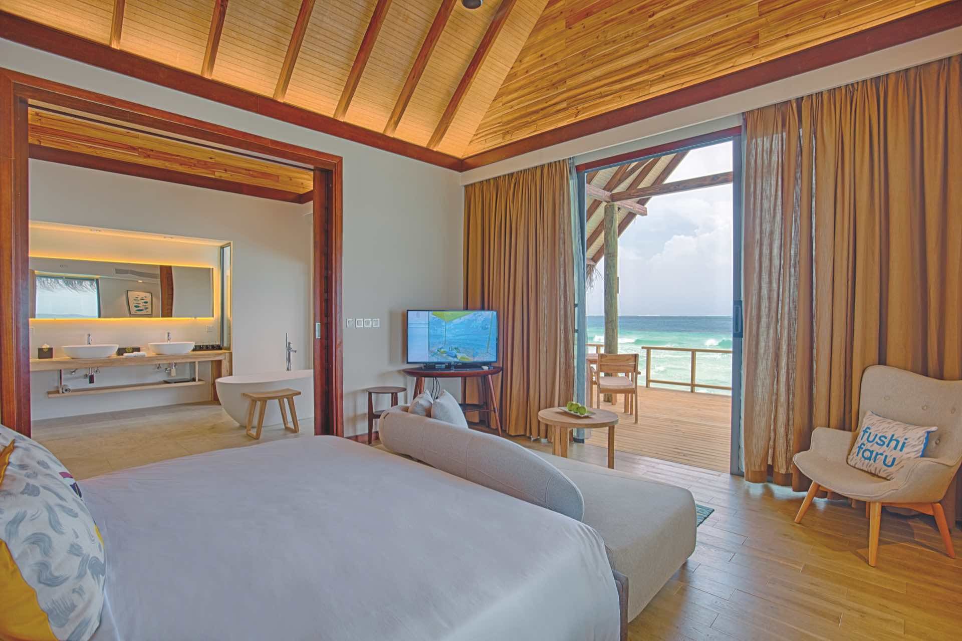 007 - Fushifaru Maldives.jpg