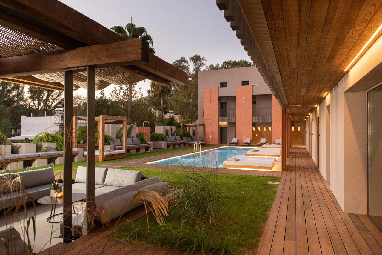 Pilot Amphora Boutique Hotel 52