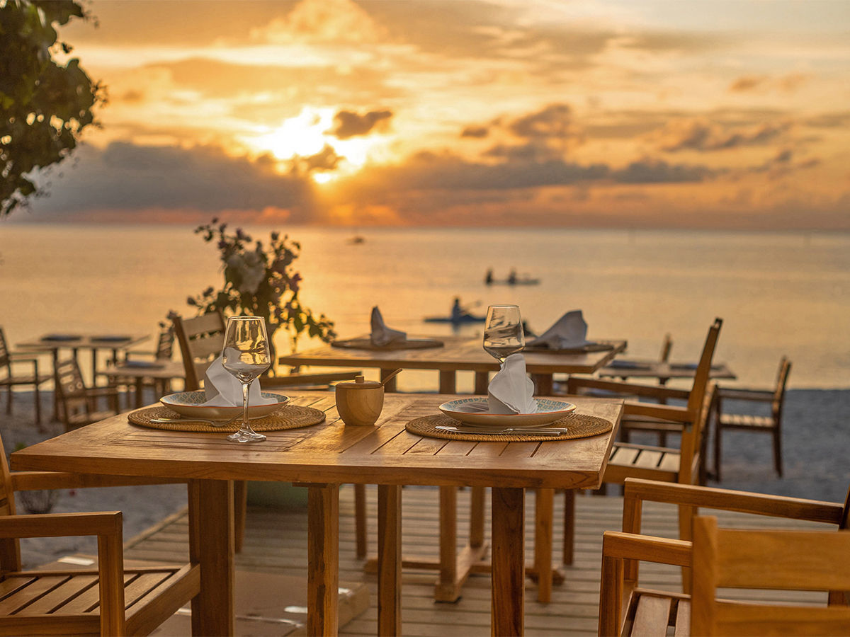 008 - The Maverick Surf & Dive.jpg