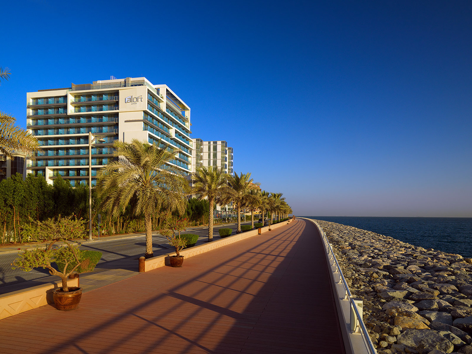 002 - Aloft Palm Jumeirah.jpg