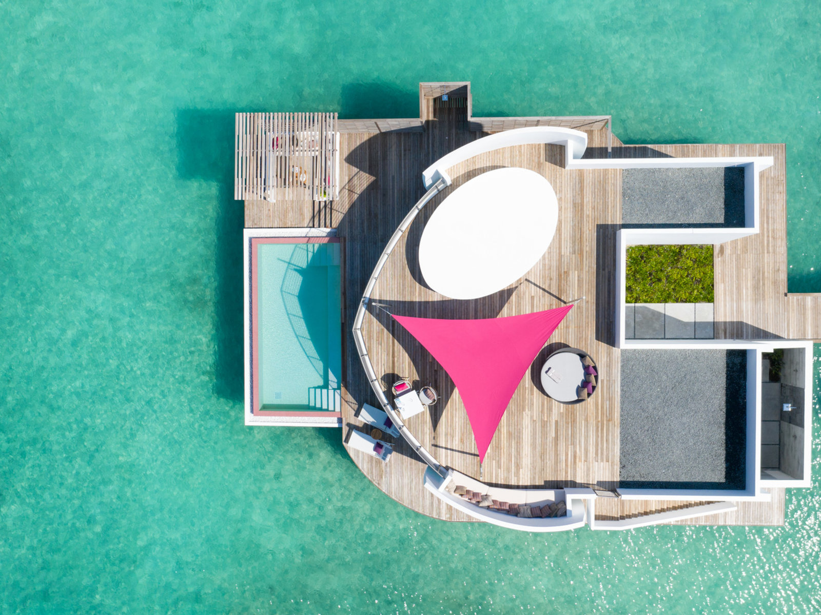 018 - LUX* North Male Atoll .jpg