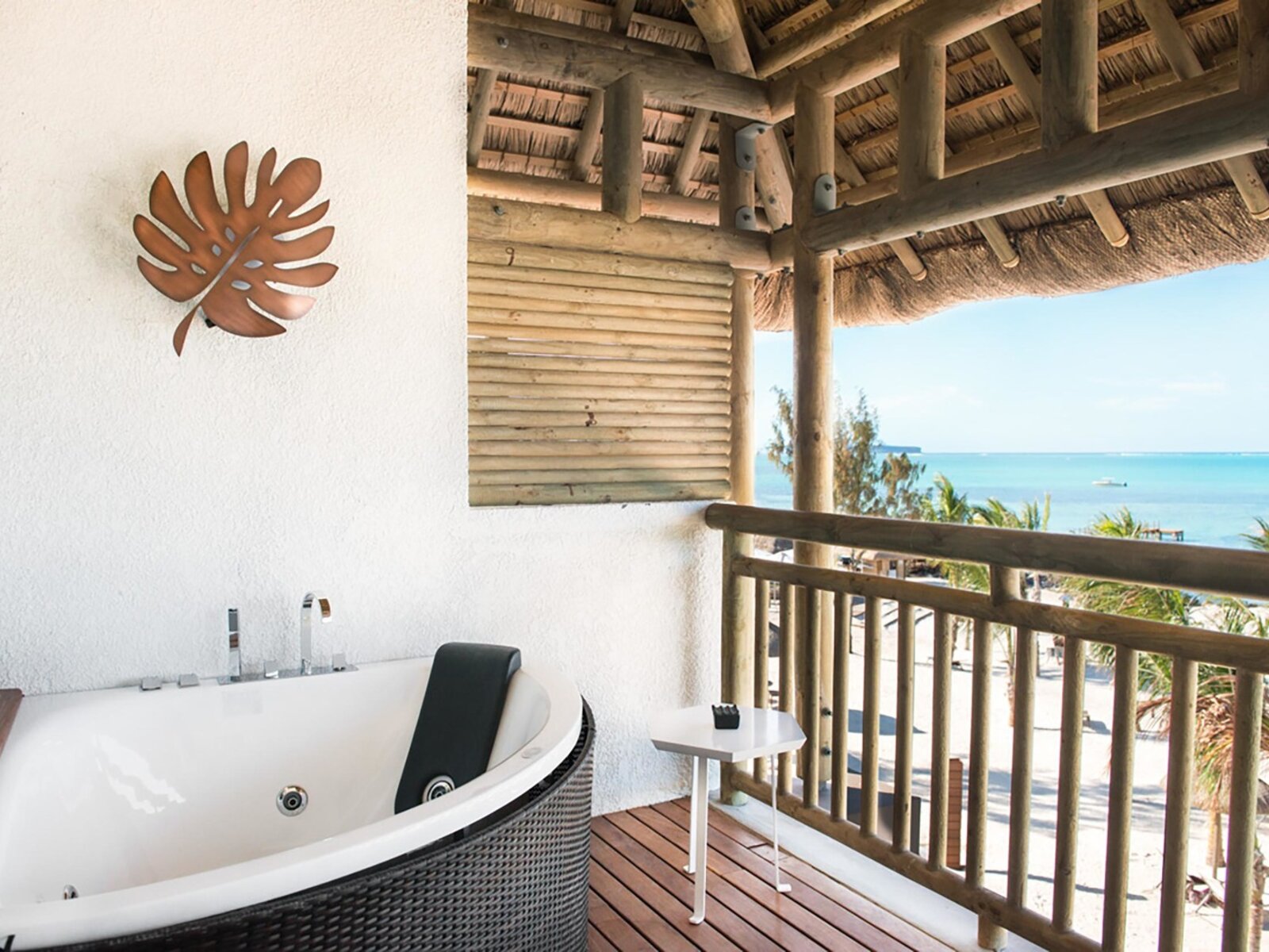 026 - Zilwa Attitude.jpg