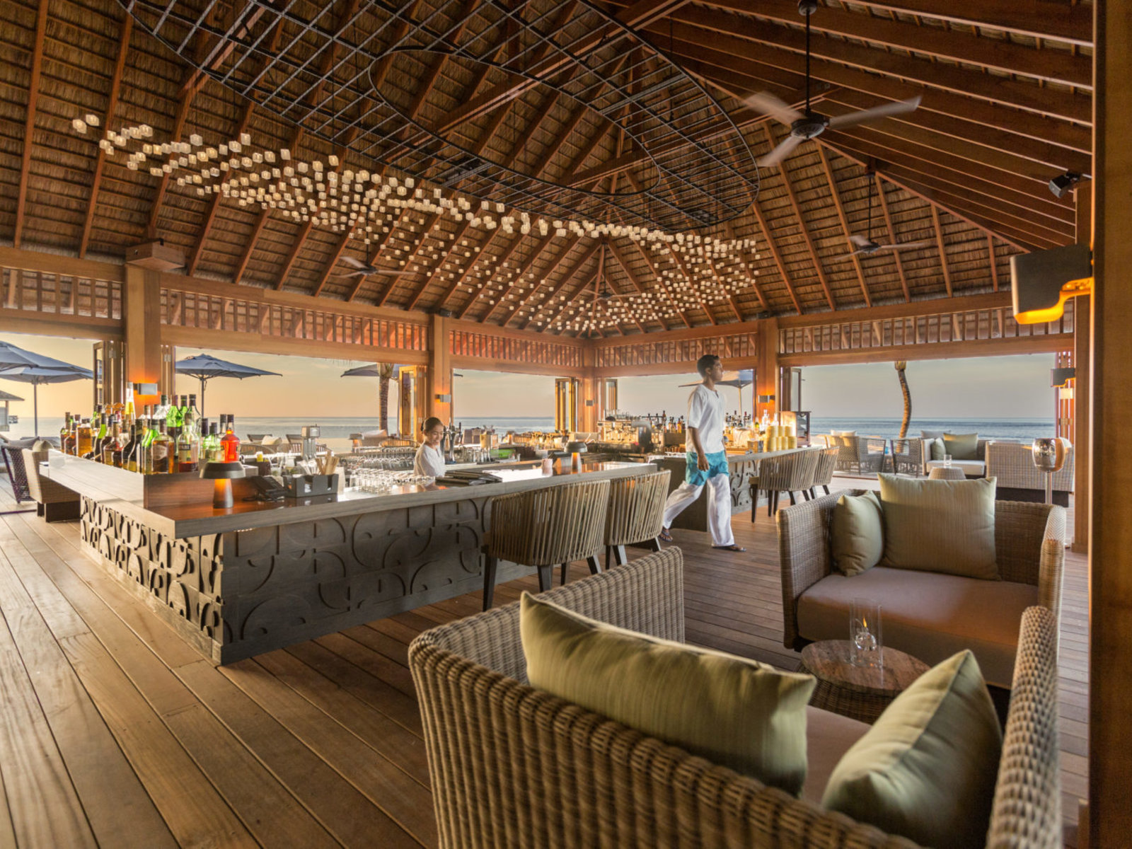 9150230 - Hurawalhi Island Resort Maldives.jpg