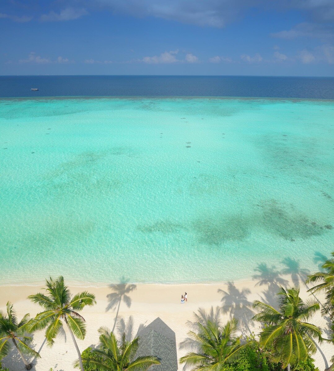 011 - Amari Havodda Maldives.jpg