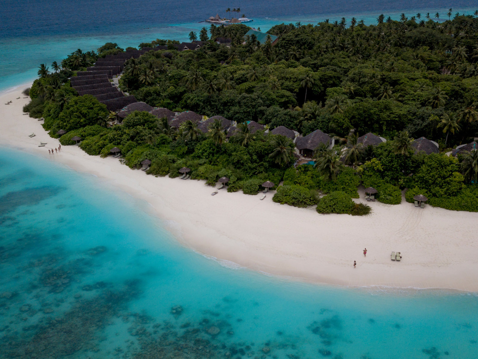 010 - Furaveri Island Resort & Spa.jpg