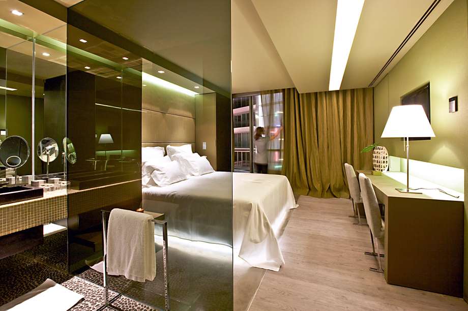 102819235 - The Vine.jpg