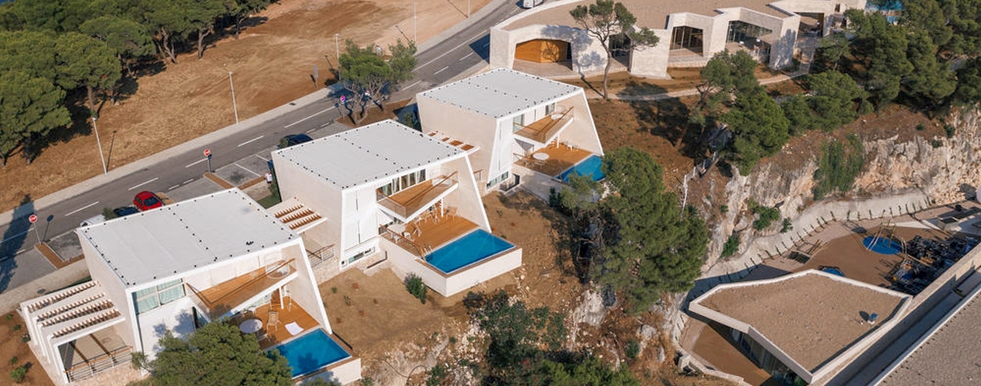 c00cb733-ff16-4735-a301-2fd7828a036b