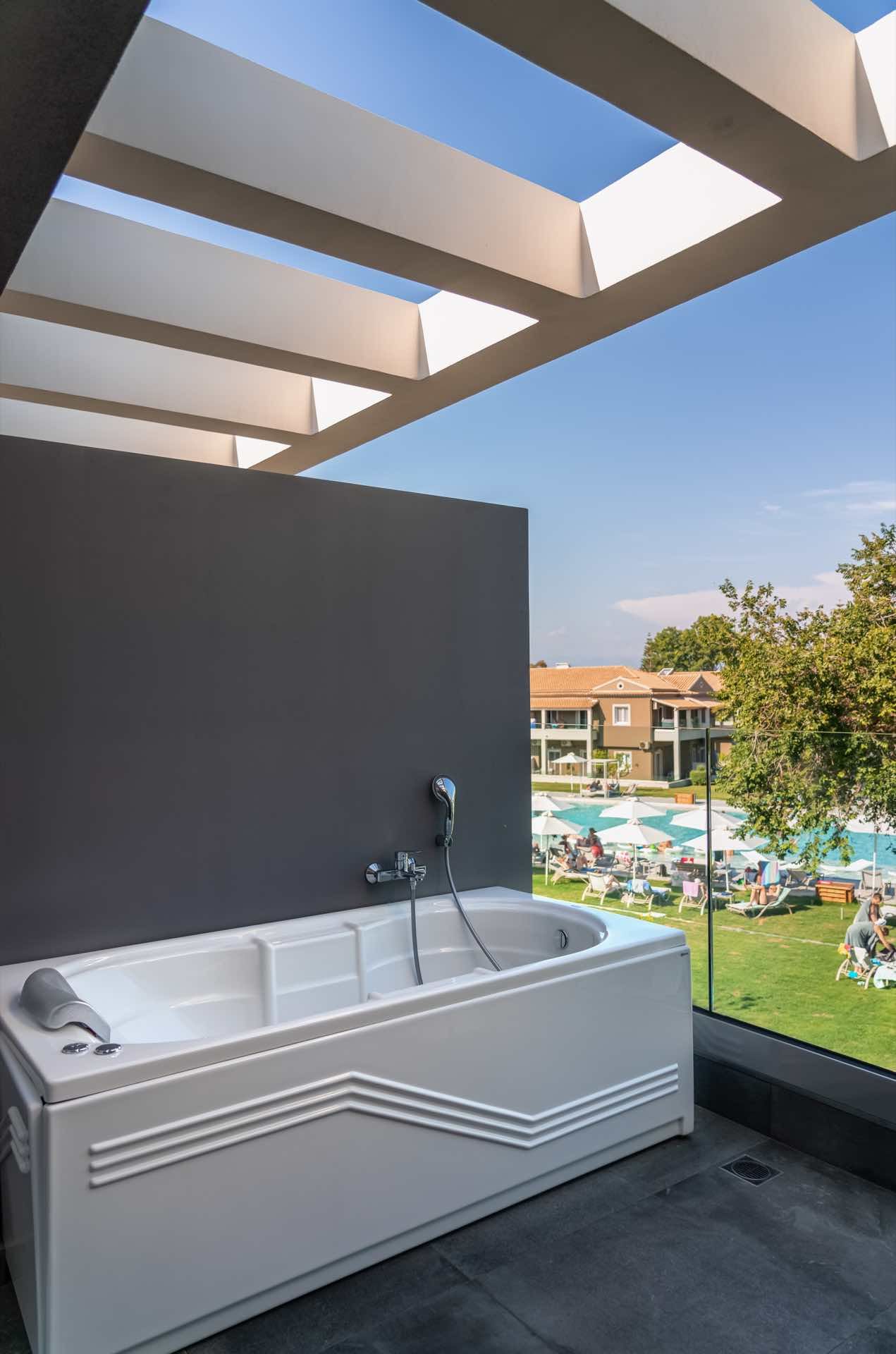 007 - Acharavi Vissalo by Acharavi Beach.jpg