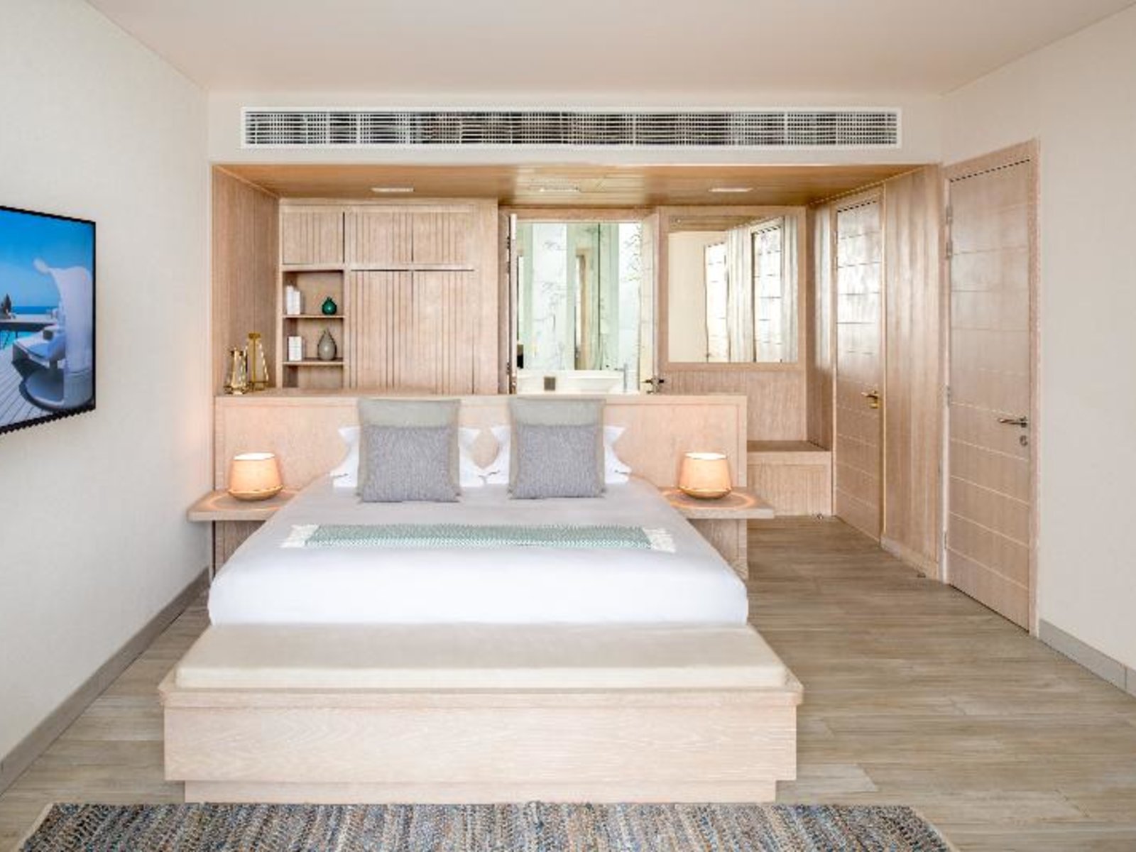 027 - Zaya Nurai Island.jpg