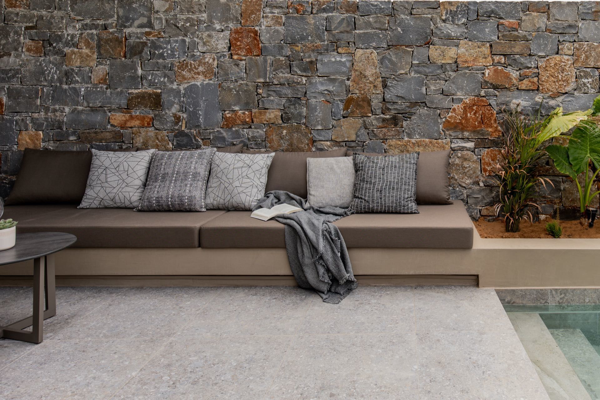 028 - Pnoe Breathing Life.jpg