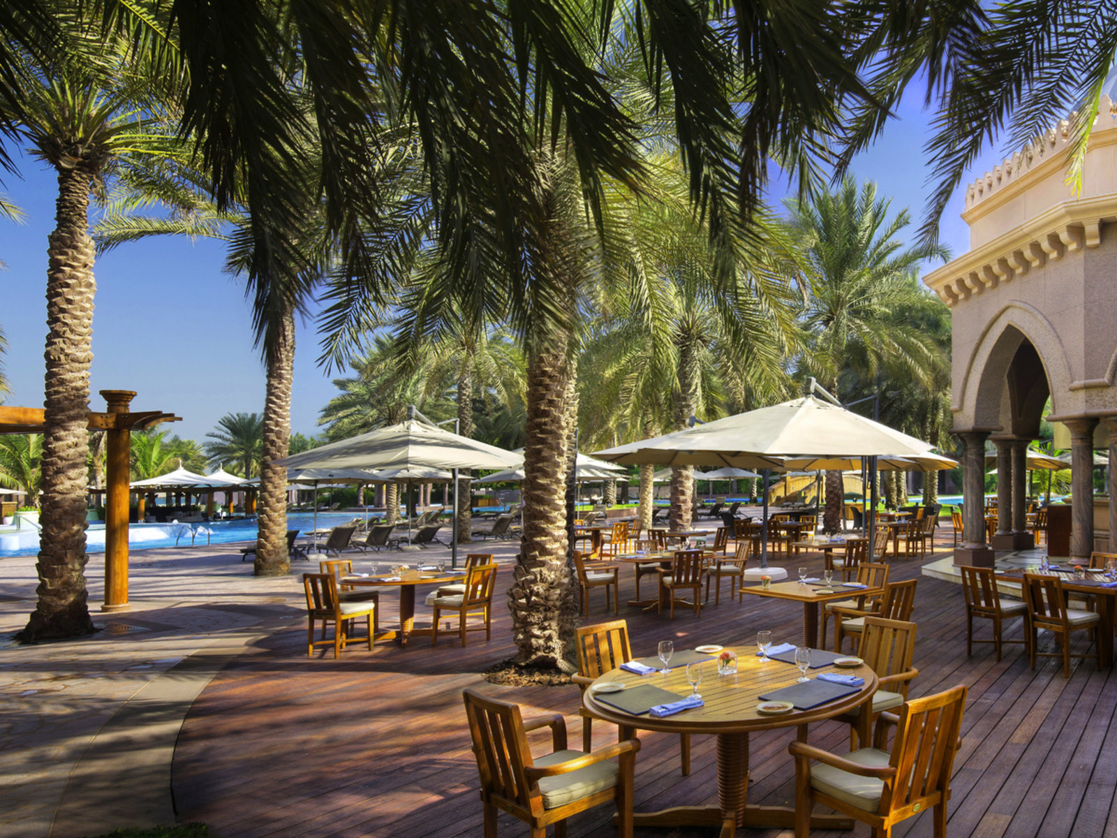 022 - Emirates Palace.jpg