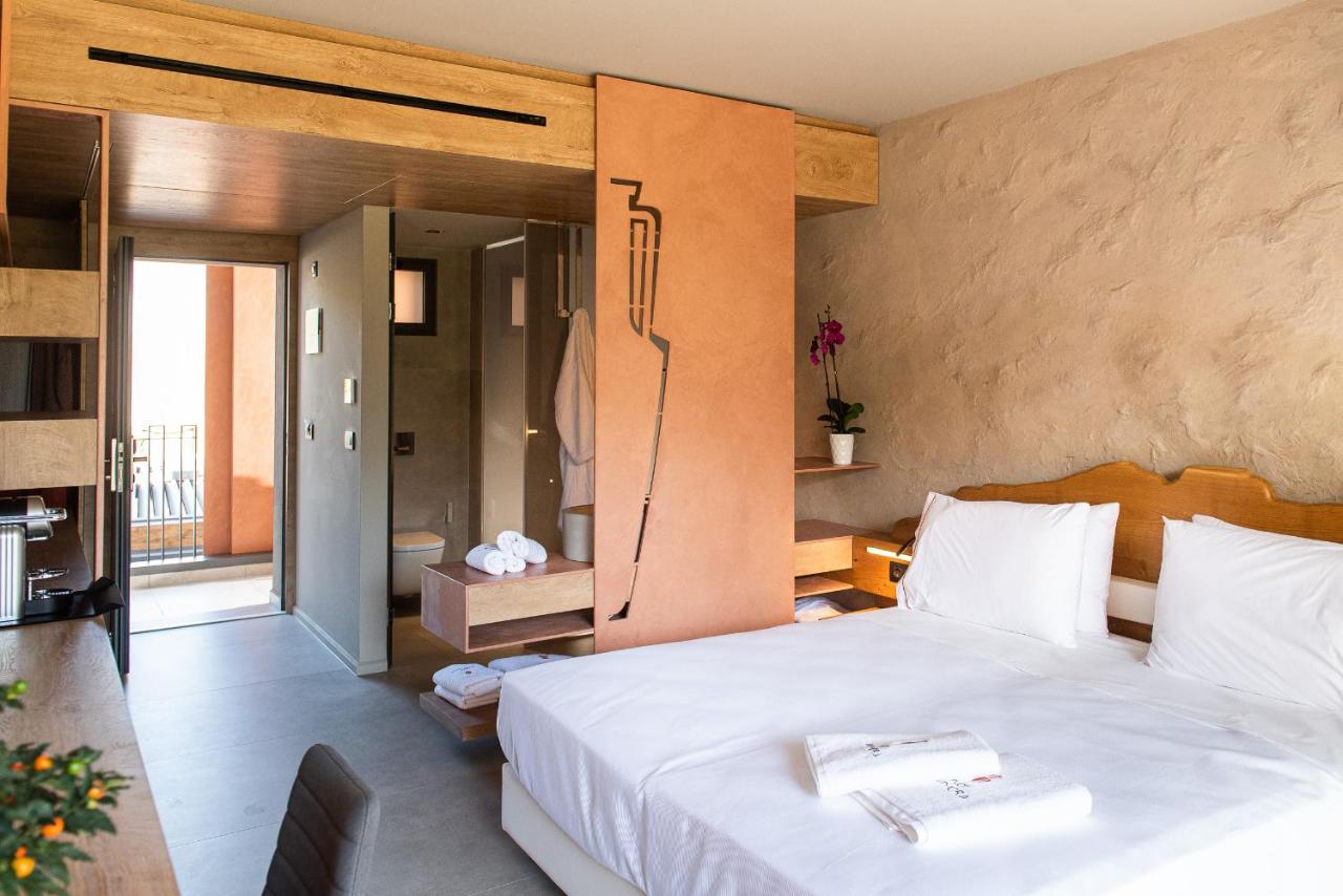 Pilot Amphora Boutique Hotel 63