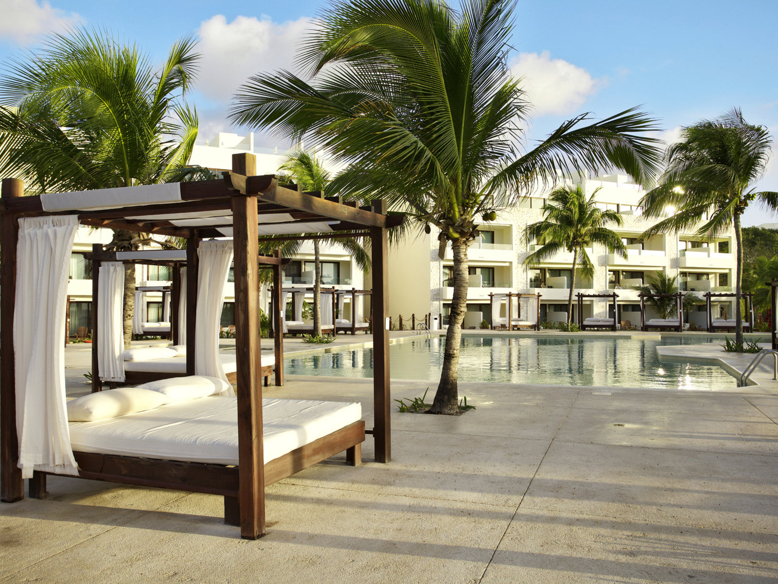 002 - Akumal Bay Beach & Wellness Resort.jpg