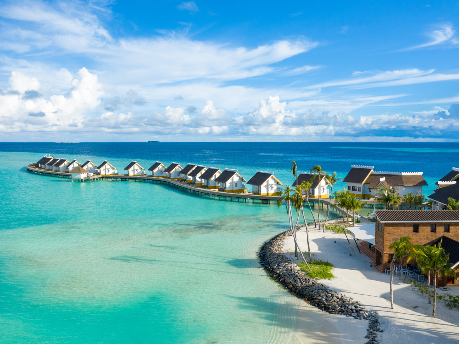 015 - SAii Lagoon Maldives, Curio Collection by Hilton.jpg
