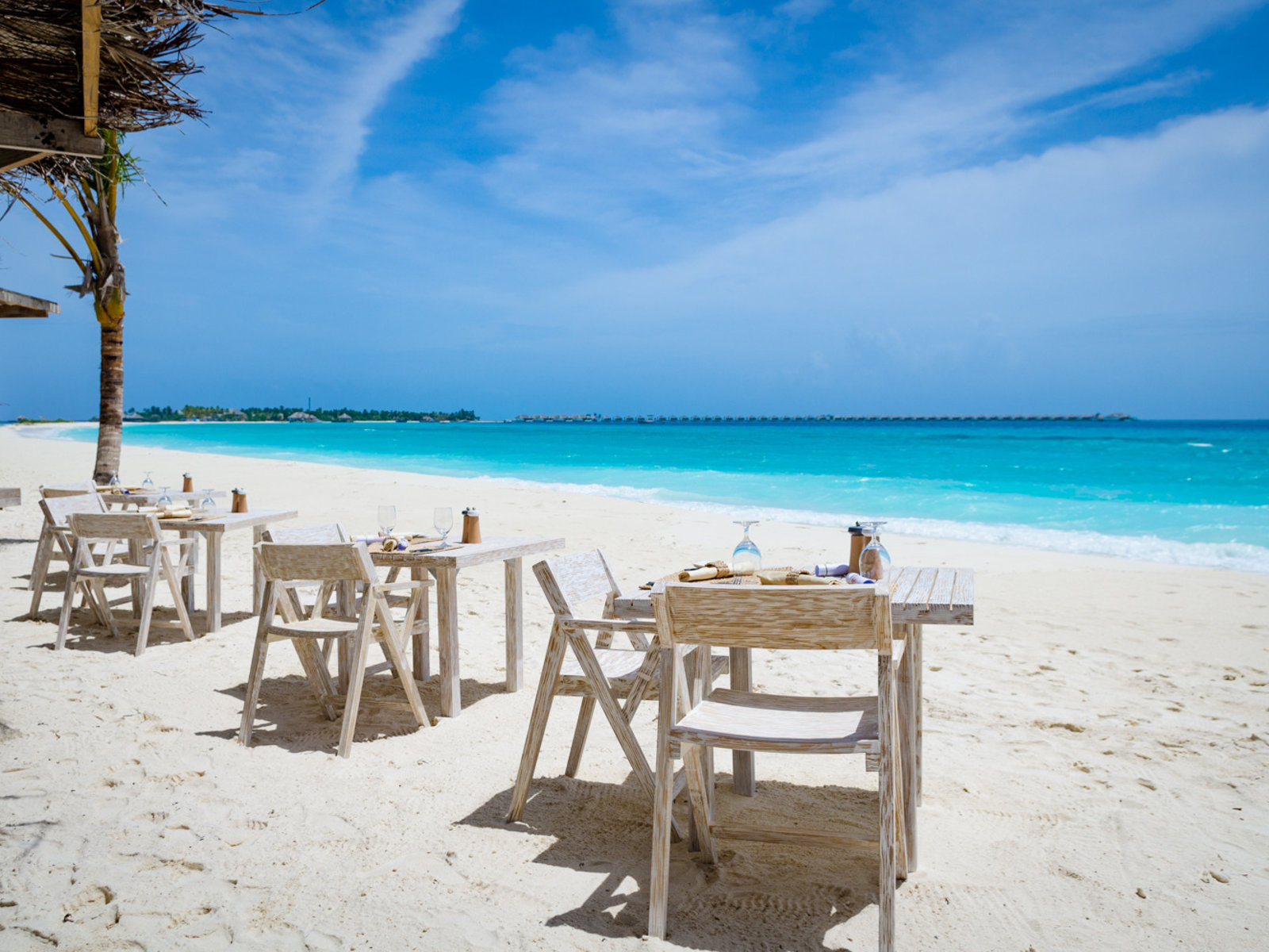 013 - Finolhu Resort.jpg