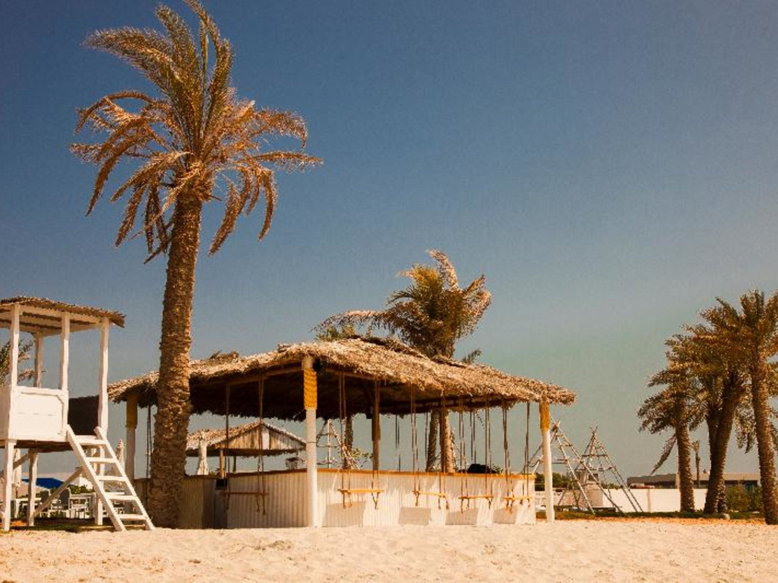 005 - Zaya Nurai Island.jpg