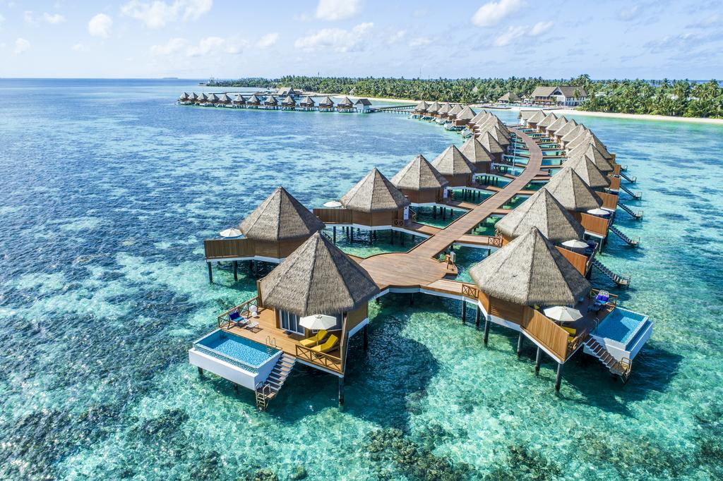 Mercure Maldives Kooddoo Resort 1.jpg