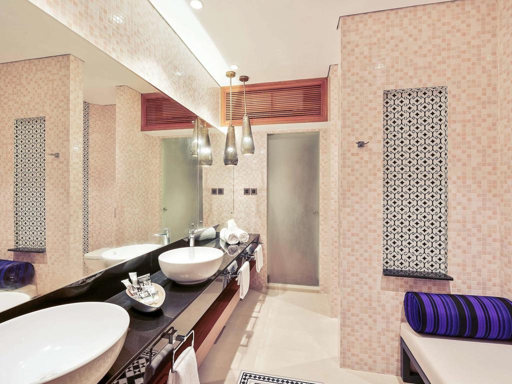 Mercure Maldives Kooddoo Resort 15.jpg