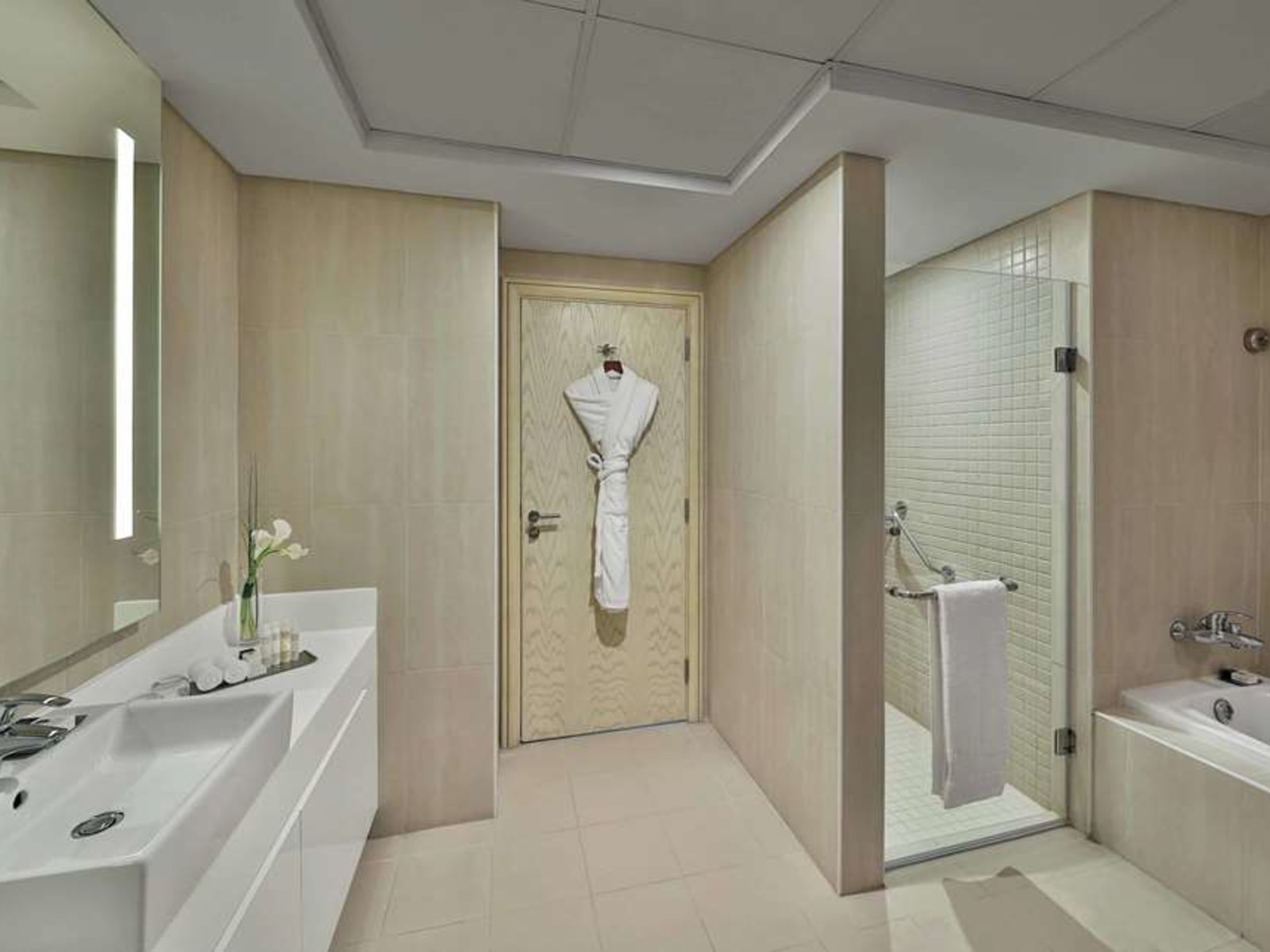 014 - DoubleTree by Hilton Dubai Jumeirah Beach.jpg